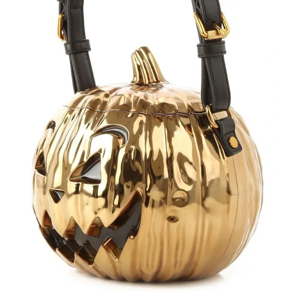 Moschino gold pumpkin purse - Picture 2 of 2